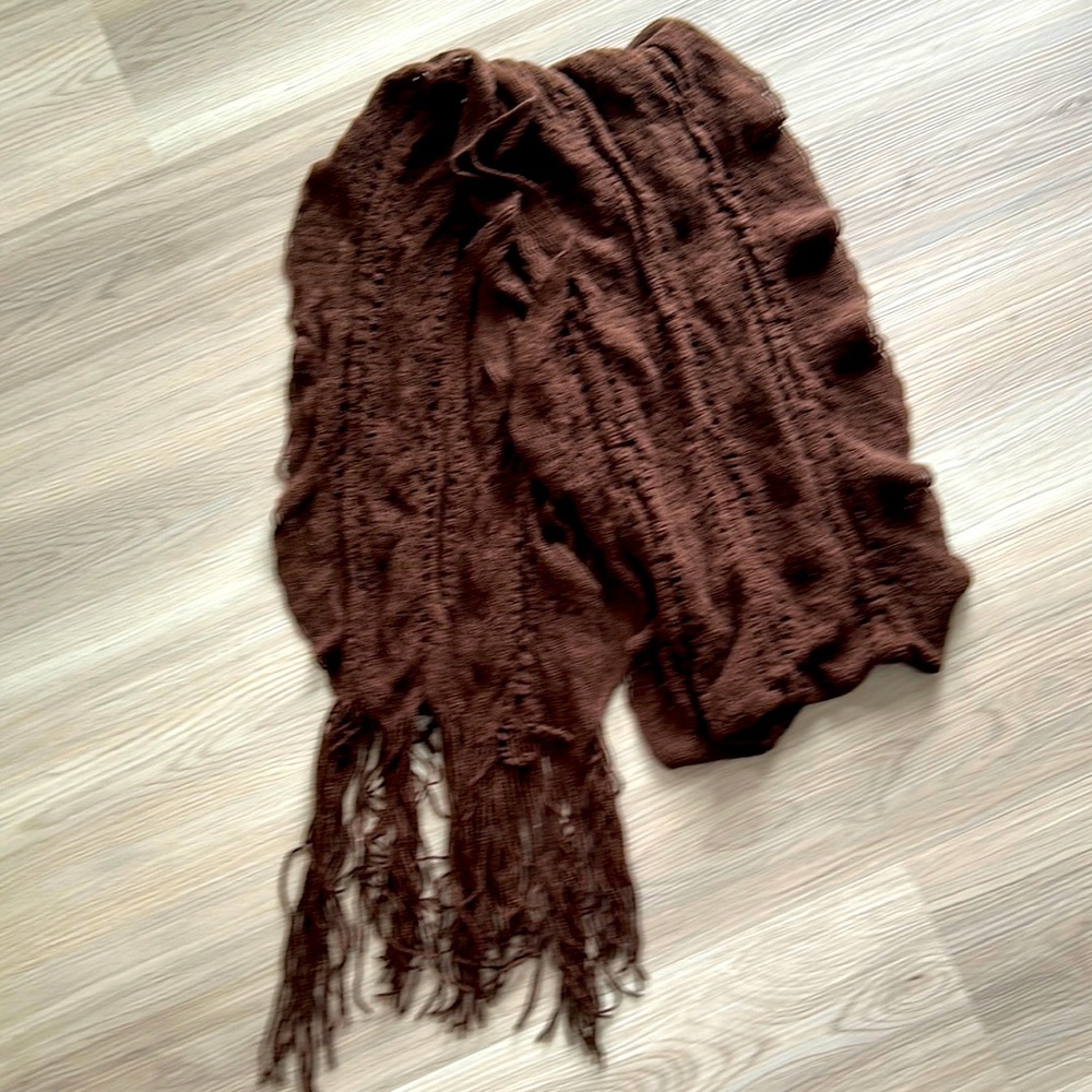 Scallopped Knit Scarf Brown Fringe Soft Lightweight Ruffle Feminine Artsy